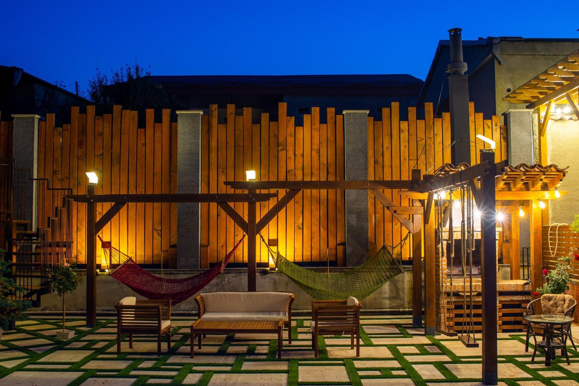 Wanderholic Hotel Telavi Exterior foto