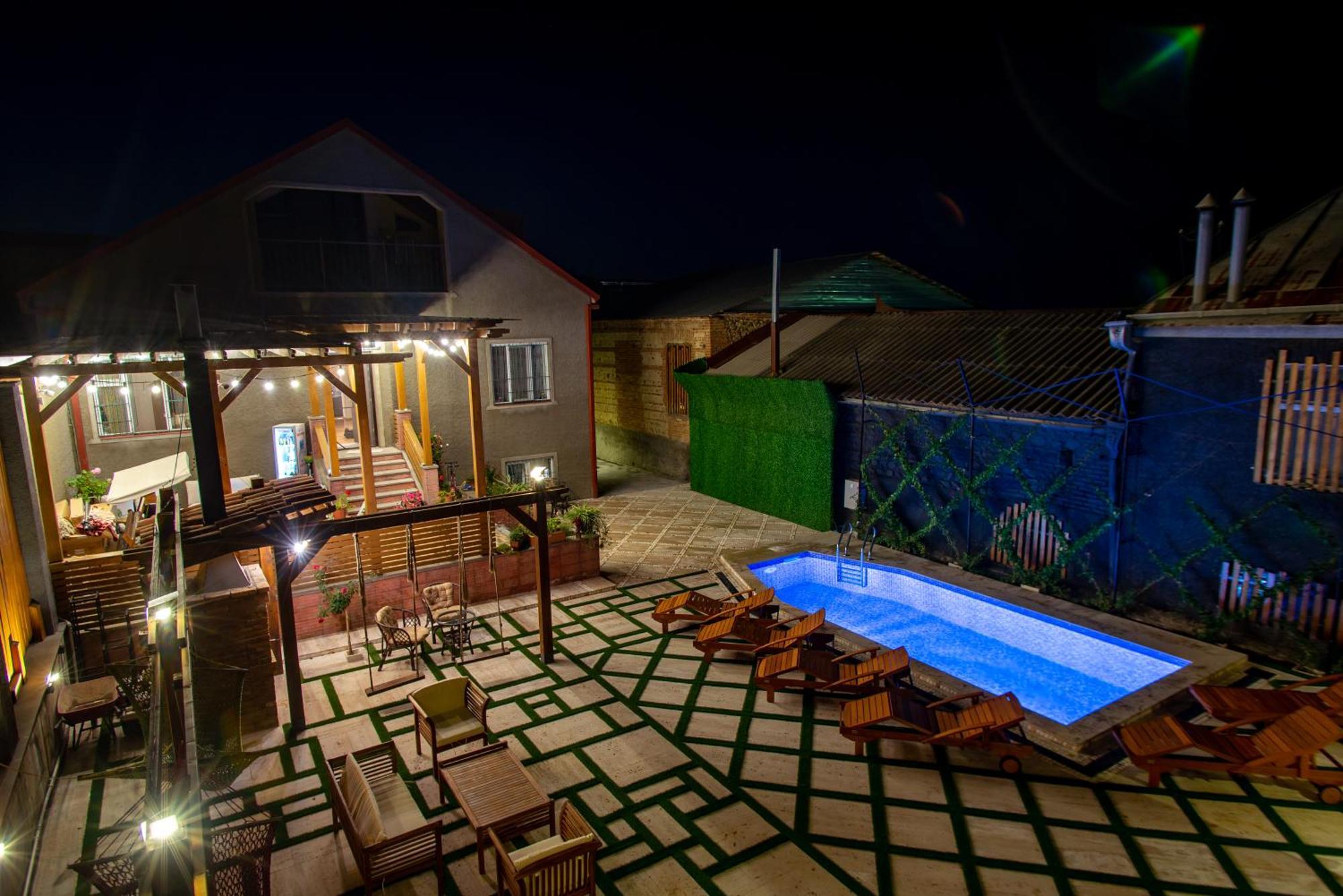 Wanderholic Hotel Telavi Exterior foto