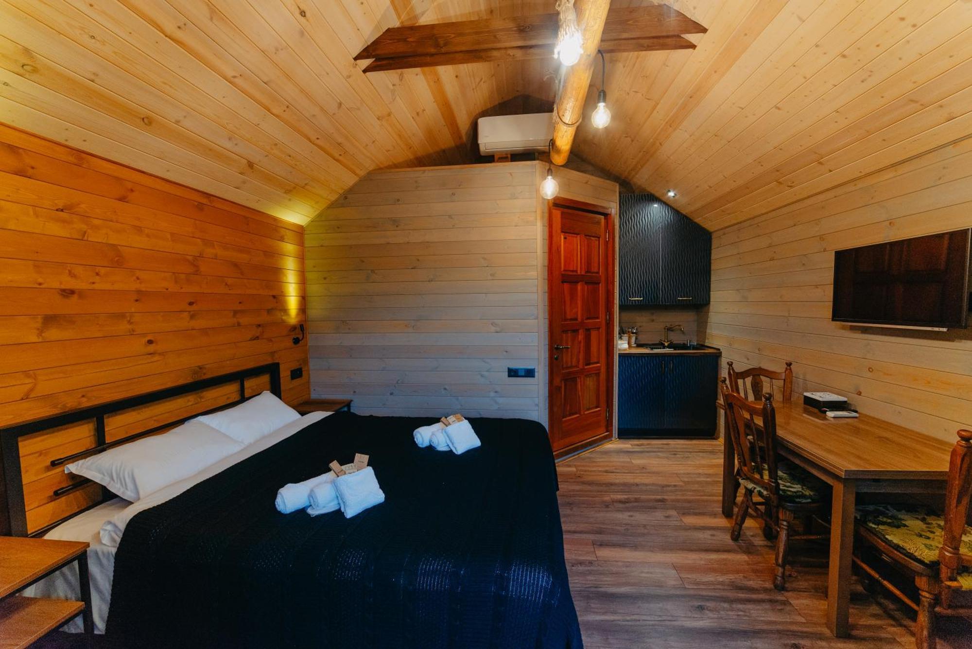 Wanderholic Hotel Telavi Exterior foto